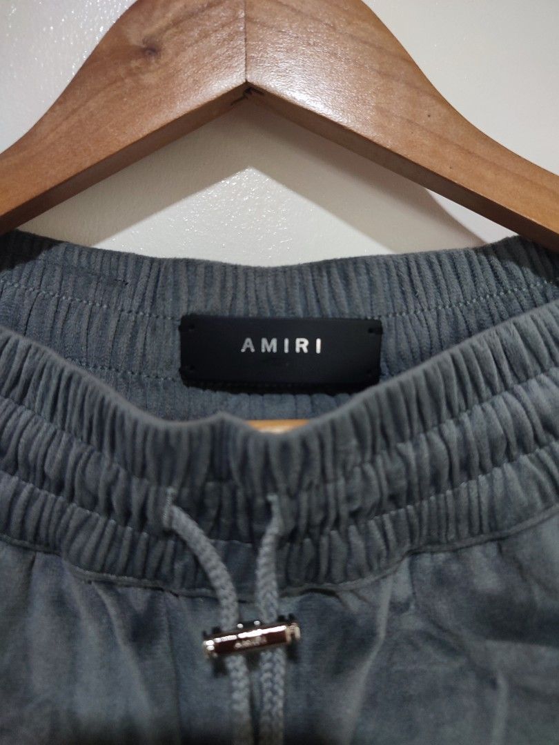 Amiri Embroidered Shorts (Category: Shorts) located in Mangaldan. Submitted by thrift.mo.ba (Listing ID 1465613720, Image 2). Description: Amiri Embroidered Shorts fits 32-36.