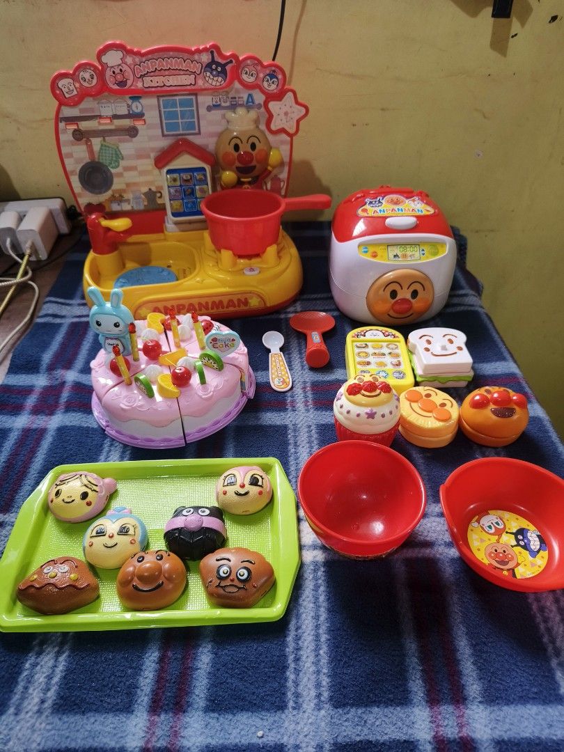 Anpanman Kitchen Set (Category: Character Goods) located in Caloocan City. Submitted by mckysprelove (Listing ID 1465653786, Image 1). Description: Touch-and-Talk Smart Anpanman Kitchen, ‎Anpanman Talking Rice Cooker, ‎Anpanman character bread-shaped toys ‎Anpanman Food Characters and other anpanman accessories. (ordinary cutting cake) ‎ ‎Please understand that this is a used item by children before purchasing. ‎ ‎Location 📍 Balagtas Bulacan ‎.