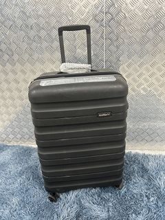 （分類：）位於 。 由 fashiontrade_luggage_company 提交（商品編號 1465583871，圖片 1）。簡介： 。