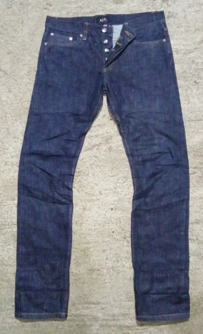 A.P.C selvedge (Category: Jeans) located in Manila. Submitted by oddhorse_38124c (Listing ID 1465728466, Image 2). Description: A.P.C selvedge, size 30 on tag, almost brand new condition, no issue..