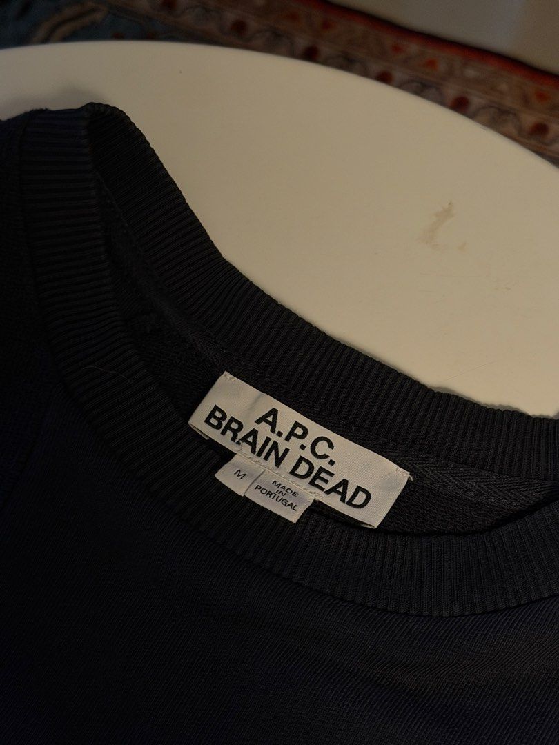 A.P.C x Braindead Dead fabric block sweatshirt (Category: Tshirts & Polo Shirts ) located in Manila. Submitted by localstreetwear (Listing ID 1465655687, Image 3). Description: Declutter Para sa malamig na panahon APC x Braindead Medium 20x28 3500 Antipolo City Sf should by the buyer.