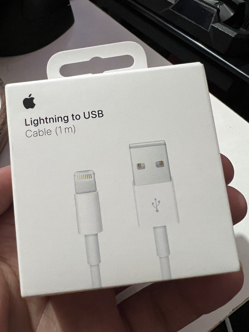 Apple Lightning/ Type A to USB Cable (1 meter) (Category: Cables & Adaptors) located in Manila. Submitted by blues_cues (Listing ID 1465704473, Image 1). Description: Brand new. Rfs: Wrong item ordered. Bought in Beyond the Box (Orange app).