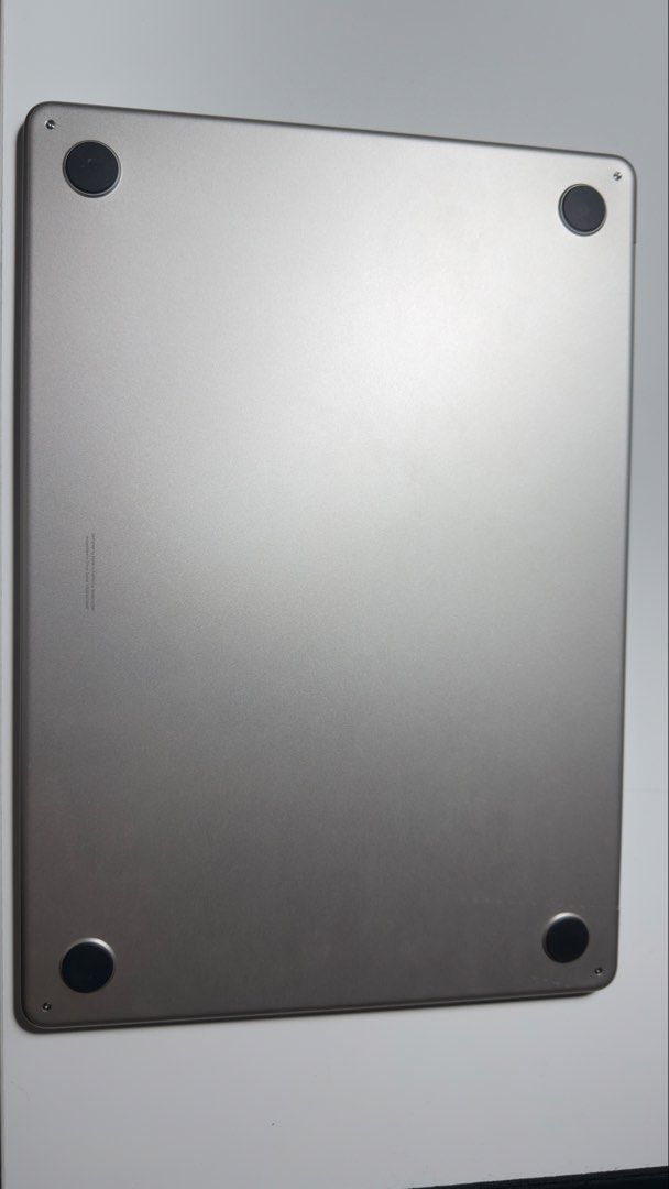 Apple MacBook Air 15-inch M2 8GB (Category: Laptops & Notebooks) located in Caloocan City. Submitted by zealcat-75fc01 (Listing ID 1465636712, Image 3). Description: - Apple MacBook Air 15-inch with M2 chip and - Stunning Starlight finish aluminum body with minimal wear - Pristine, scratch-free screen - Reset to welcome setup screen, ready for new owner - Fully functional smooth trackpad and comfortable keyboard - Clean outer shell and bottom cas