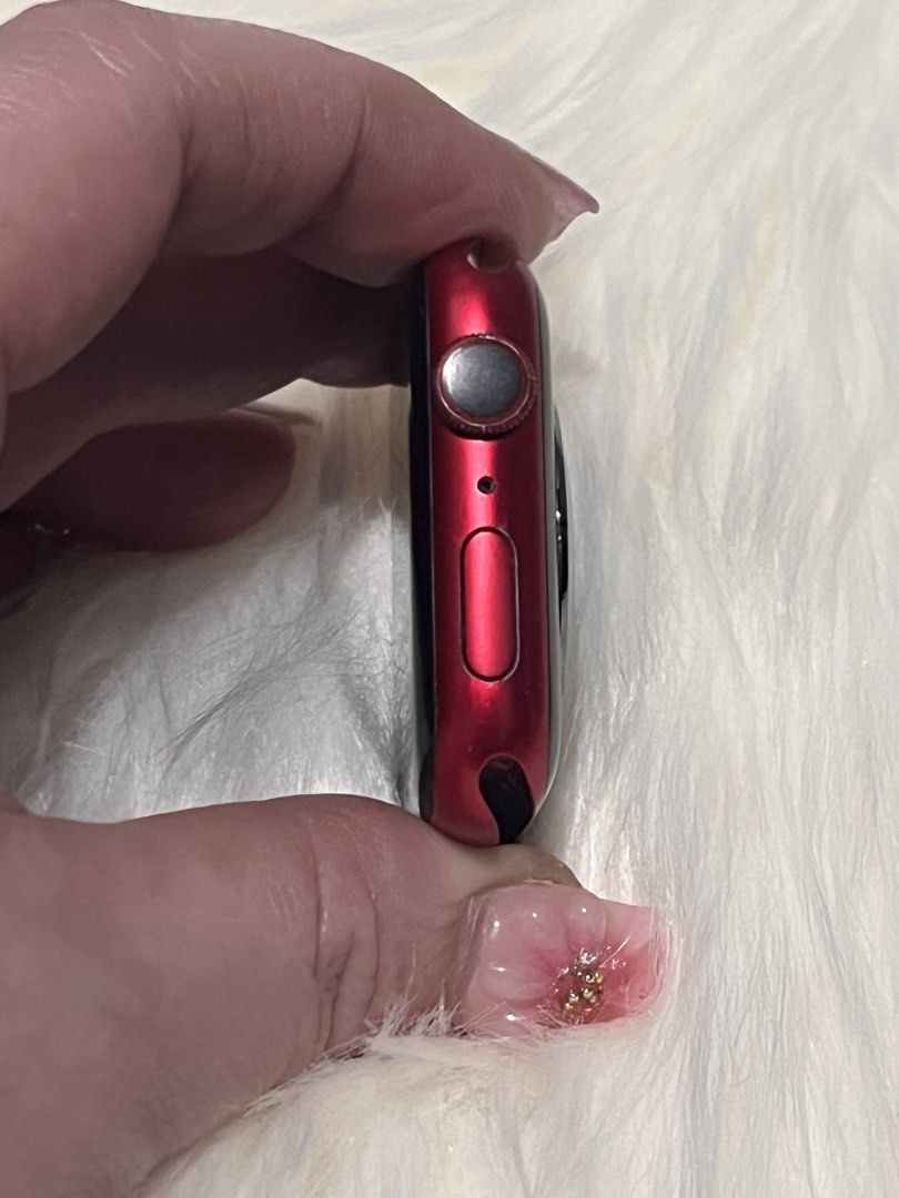 Apple Watch Series 8 (Category: Wearables & Smart Watches) located in Cavite. Submitted by ayenkhaeren (Listing ID 1465747095, Image 3). Description: Apple Watch Series 8 45mm Complete inclusions.
