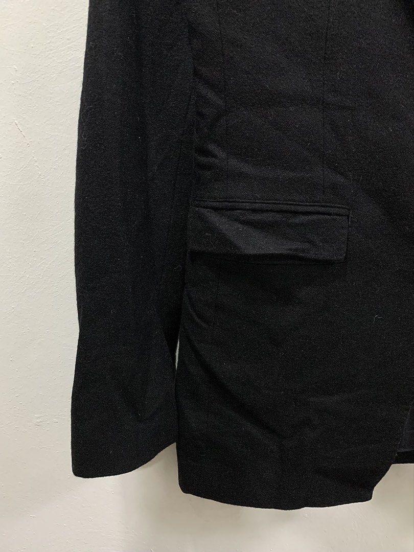 ARCHIVE MIHARAYASUHIRO TEXTURIZED SINGLE-BUTTON BLAZER (WOMEN’S) (Category: Coats, Jackets and Outerwear) located in Cavite. Submitted by ___layern0ne (Listing ID 1465705068, Image 3). Description: Key Features & Design Details • The Brand Label: The inner embroidered tag reads “MIHARAYASUHIRO Shoe & Clothing” in metallic gold thread, which is an early-to-mid era label style. • Dual-Style Convertible Collar: The jacket features a layered lapel de