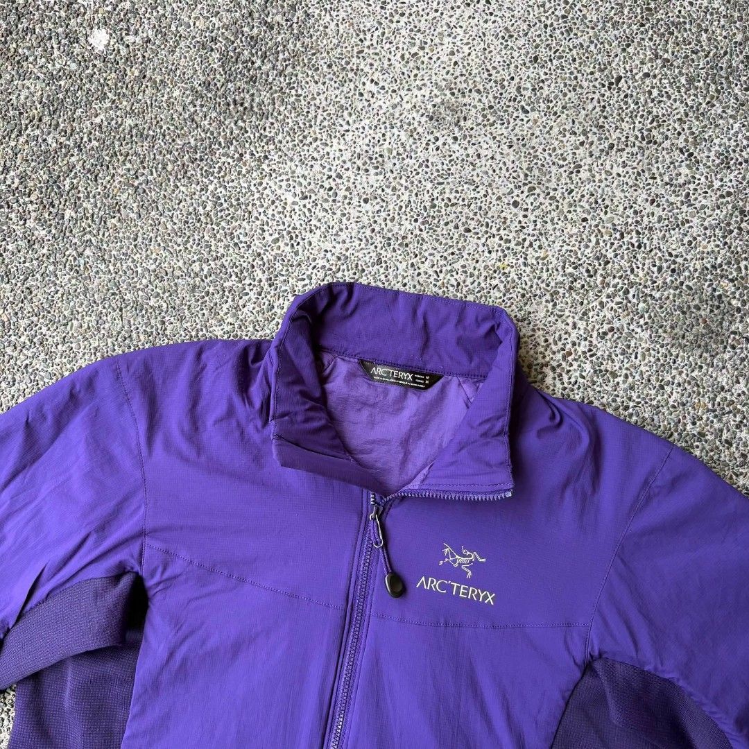Arc'teryx Atom LT Jacket Women’s (Category: Coats, Jackets and Outerwear) located in Caloocan City. Submitted by rjlthrifts (Listing ID 1465704225, Image 2). Description: Arc'teryx Atom LT Jacket Women’s lightweight synthetic insulated piece designed for a wide range of output conditions. Excellent Condition Color Rate 10/10 M on Tag 24 Length 19 Width No Issue. Price. 2,780 Loc. South Caloocan Courier. J&T And Flash Express.