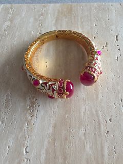 (Category: ) located in . Submitted by little.reddot.relics (Listing ID 1465584438, Image 1). Description: .