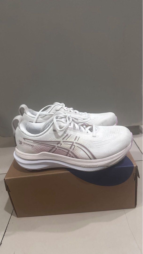 Asics GEL-KAYANO 33 (Category: Casual Shoes) located in Manila. Submitted by vastfox.6d2f53 (Listing ID 1465593303, Image 1). Description: FOR SALE: Pre-Loved GEL-KAYANO 33 👟 Original price: ₱11,490 Selling price: ₱9,700 ✨Size 8 ✨ Worn for only 2 days ✨ Very comfortable ✨ In good condition ✨ Selling because I got the wrong size Message me if interested! 💌.
