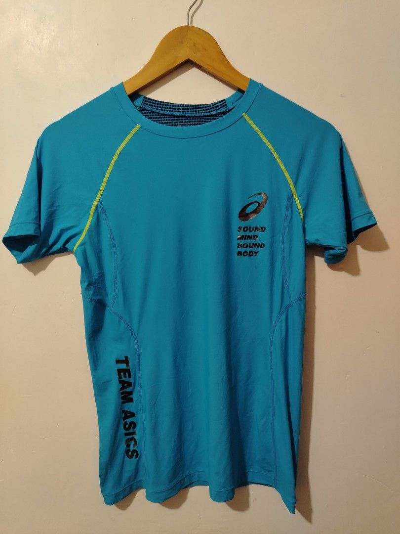 ASICS Running Tee (Category: Formal Shirts) located in Candijay. Submitted by 6312_streetwear (Listing ID 1465628693, Image 1). Description: 16x25.