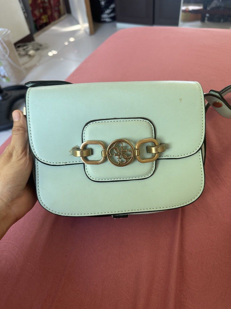 assorted bags for ₱100 (Category: Shoulder Bags) located in Tarlac. Submitted by shne12 (Listing ID 1465609715, Image 3). Description: the blue bag is original guess bag.
