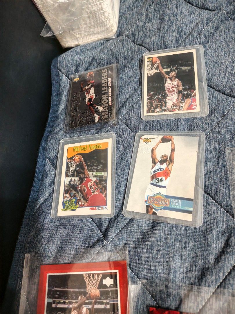 Assorted characters 240, H10, H21, 536 (Category: Raw Singles) located in Muntinlupa City. Submitted by jojiepogi123 (Listing ID 1465721338, Image 2). Description: 5kall pwde LBC cod accepted or llmove kyo po book ty loc Muntinlupa city .