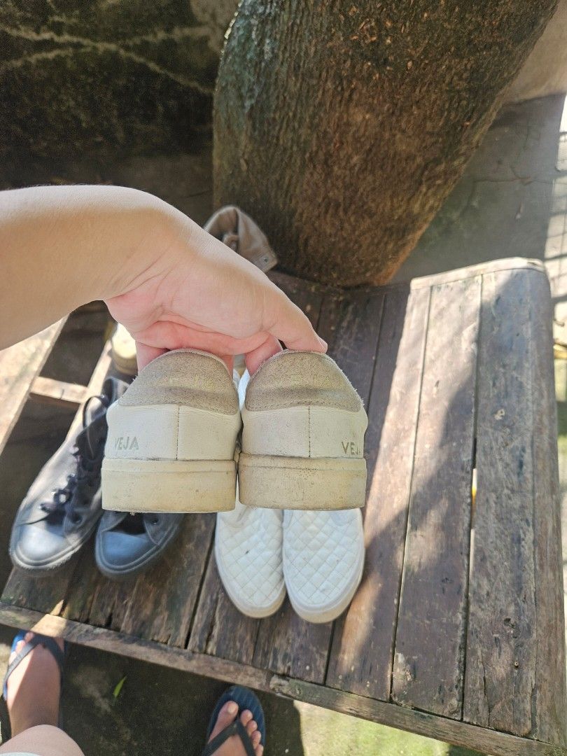 Assorted pre loved shoes (Category: Sneakers) located in Manila. Submitted by zadoraemano_302211 (Listing ID 1465579533, Image 2). Description: pre loves shoes. take all for 1,500php.