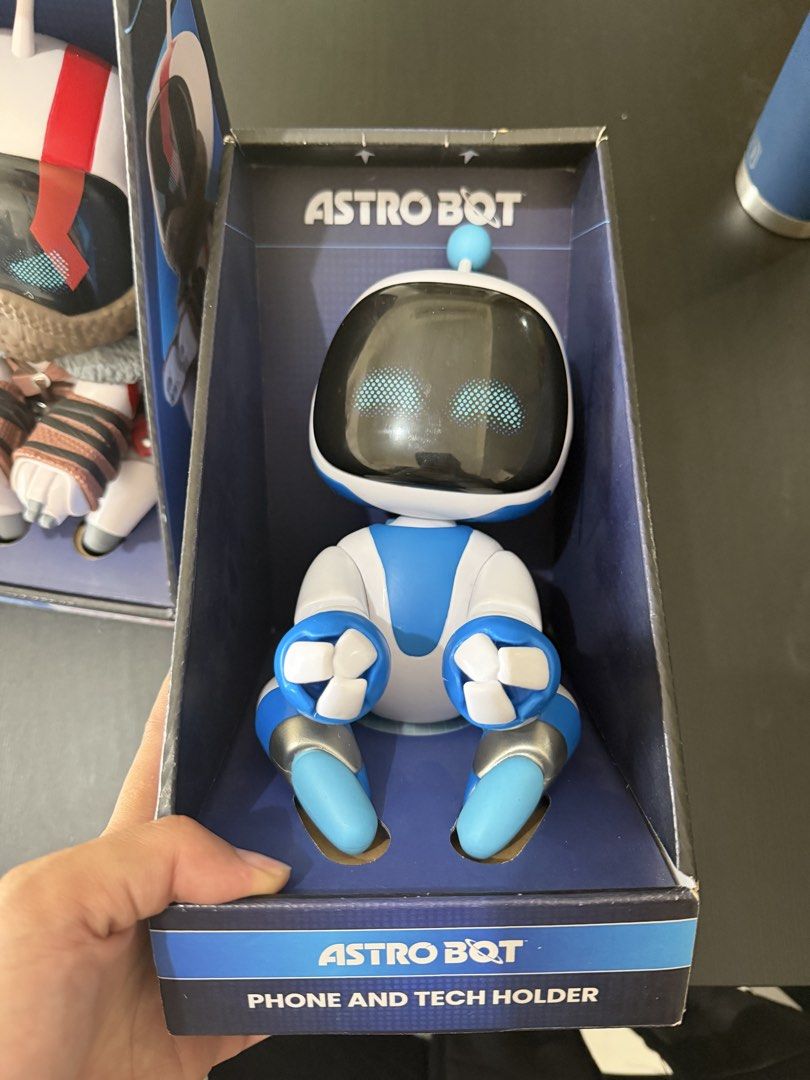 Astro Bot and Kratos Bot Phone and Tech Holder (Category: Action & Battle Toys) located in Quezon City. Submitted by struc101 (Listing ID 1465609182, Image 2). Description: Sony Astro Bot and Kratos Bot Phone and Tech Holder Astro Bot - 4k Kratos Bot - 4300 Yeti for size referencd Loc: Eastwood .