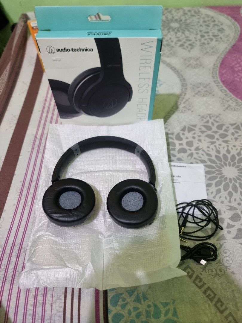 Audio-Technica ATH-S220BT (Category: Headphones & Headsets) located in Manila. Submitted by samlopez90 (Listing ID 1465699742, Image 2). Description: Audio-Technica:Brand New Out of Box (BNOB) / 10/10 Condition. The box was opened, but the headphones have never been used. • Audio-Technica ATH-S220BT (Black) • Wireless Bluetooth connection with up to 60 hours of battery life. • Features Low Latency mode and Fast Pair. • Comes complete with the ori