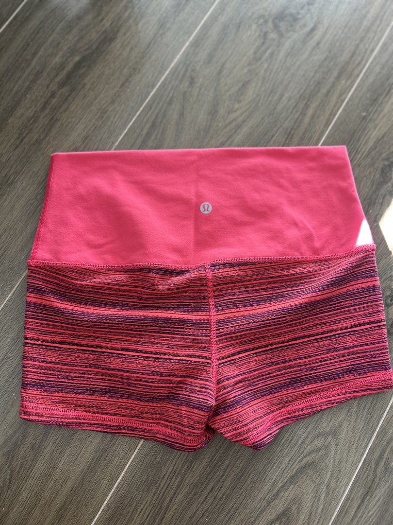Authentic Lululemon (Category: Shorts) located in Manila. Submitted by daniii_1 (Listing ID 1465636643, Image 2). Description: Can fit 27-29.
