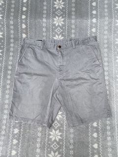 (Category: ) located in . Submitted by thriftxside (Listing ID 1465524403, Image 1). Description: .