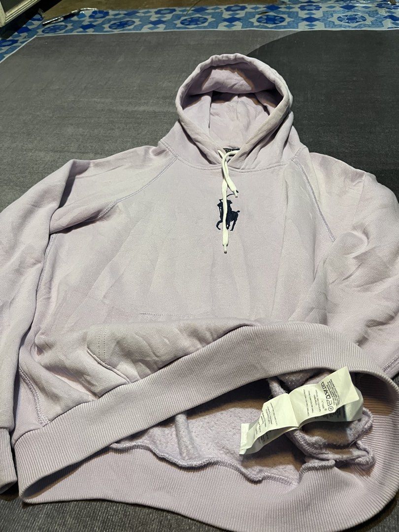 authentic Polo Ralph Lauren Big Pony (Category: Coats, Jackets and Outerwear) located in City of Isabela. Submitted by ibzagga (Listing ID 1465734813, Image 3). Description: Polo Ralph Lauren Big Pony Hoodie 🧸✨ • Size: S/P (Small/Petite) • Color: Pastel Lavender / Lilac • Condition: Authentic with QR Code. May minor issue sa likod (swipe to last pic for details, maliit na butas/tahi—easy fix!). • Price: [Ilagay ang iyong presyo] DM for inquiries