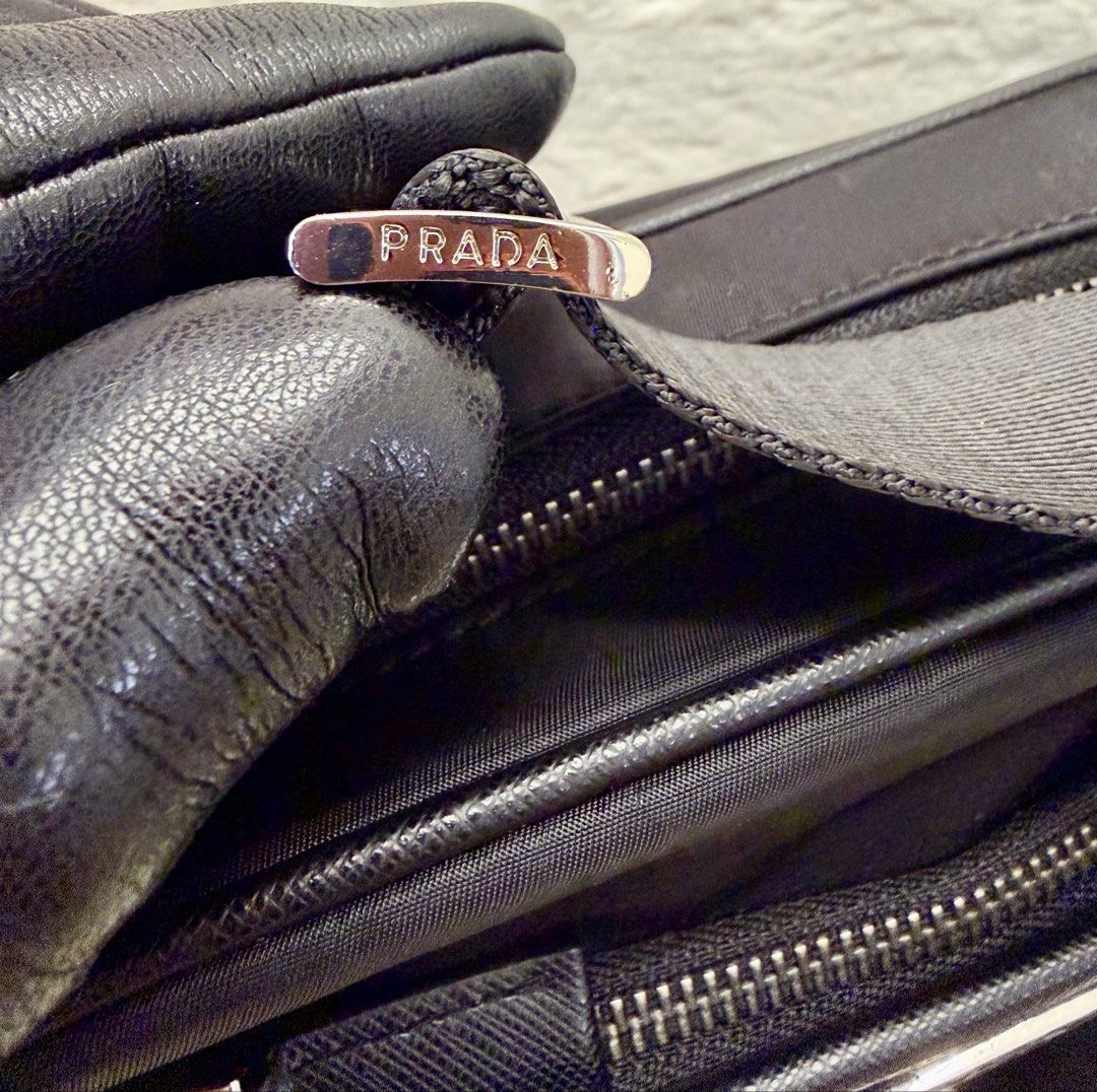 Authentic Prada Tessuto Nylon Men’s Messenger Bag (Category: Sling Bags) located in Manila. Submitted by mrsmdxbseller (Listing ID 1465584160, Image 3). Description: .