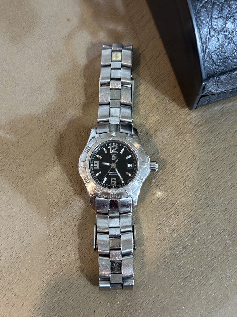 Authentic Tage Heuer Ladies Quartz (Category: Luxury Watches) located in Las Pinas. Submitted by marshmallowmax (Listing ID 1465639212, Image 2). Description: Guaranteed Authentic! Excellent used! Slightly used! no flaws.. Fits up to Med size wrist 7” Comes with generic box.