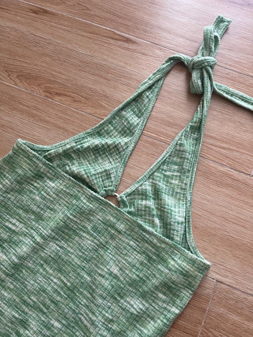 Backless Dress (Category: Dresses) located in Talisay. Submitted by babykiethc65968 (Listing ID 1465667425, Image 3). Description: .