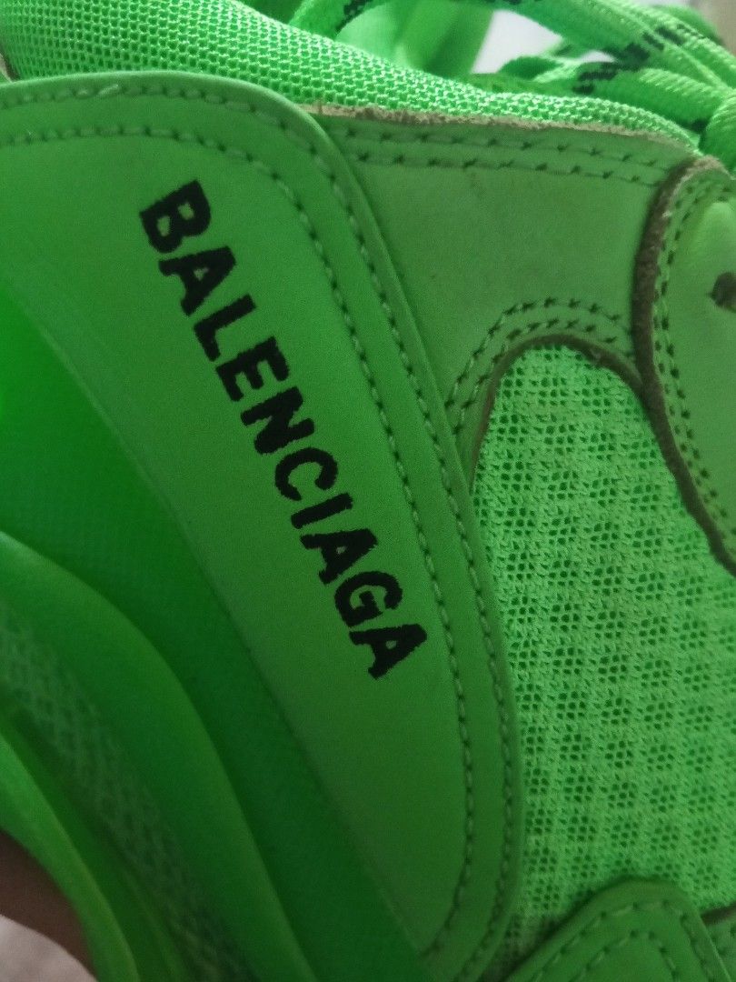 Balenciaga (Category: Sneakers) located in Zamboanga. Submitted by alminajammang19 (Listing ID 1465686979, Image 3). Description: authentic Balenciaga triple s from Japan surplus.