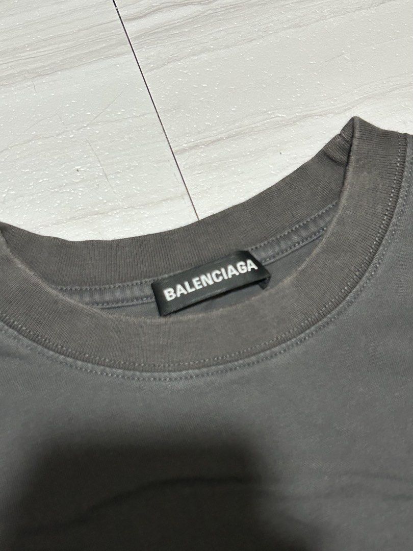 Balenciaga Logo Tee (Category: Tshirts & Polo Shirts ) located in Manila. Submitted by blessed.drei (Listing ID 1465713184, Image 3). Description: As New Condition Width : 21 Length 28 XS Oversized ₱400 + Shipping 📍 Deca Homes, Manila.