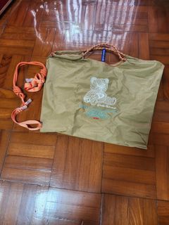 （分類：）位於 。 由 canlisam 提交（商品編號 1465618047，圖片 1）。簡介： 。