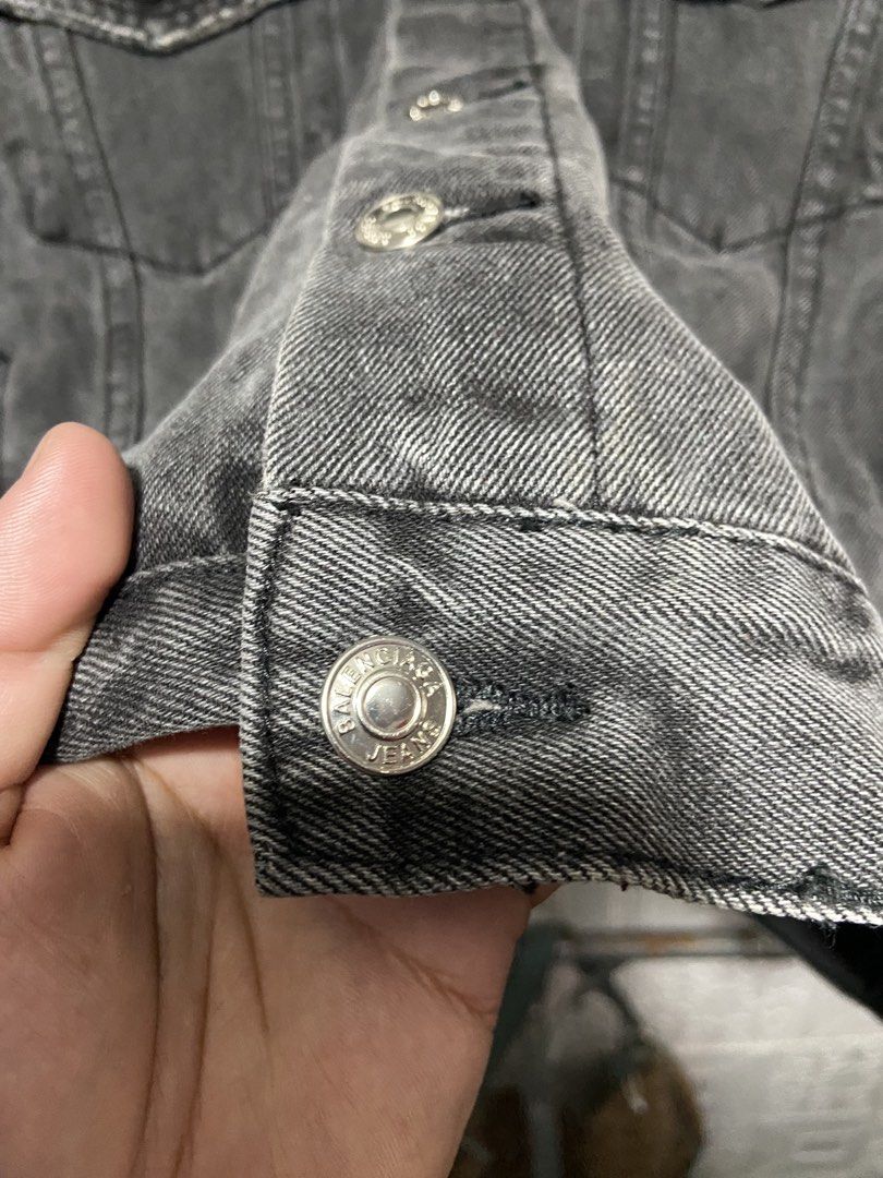 balnciaga emblisshed (Category: Hoodies) located in Baguio. Submitted by stickygarments (Listing ID 1465649415, Image 3). Description: Balenciaga embellish logo denim jacket condition:excellent meduim dimes:22x25 .