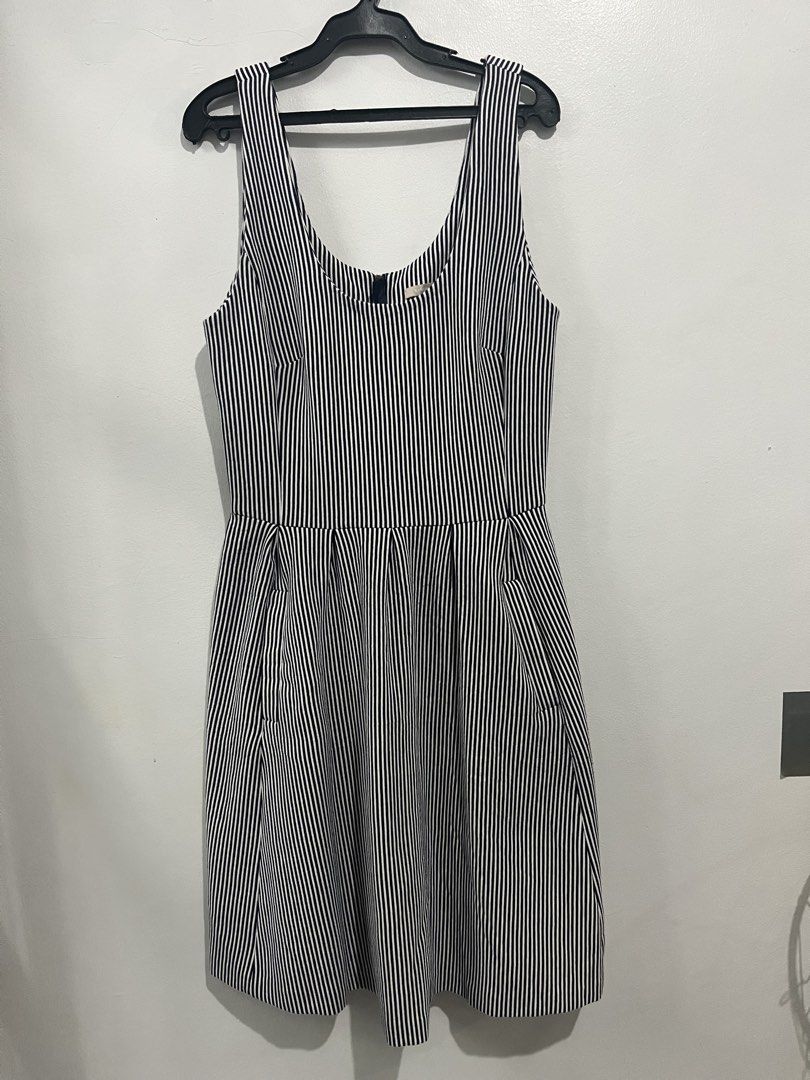 PAYDAY SALE! Banana Republic Dress (Category: Dresses) located in Manila. Submitted by jhcollections (Listing ID 1465584361, Image 1). Description: Banana Republic Stripes Dress - fits up to medium - with 2 front pockets - actual photos posted - j&t/grab/lalamove pick up.