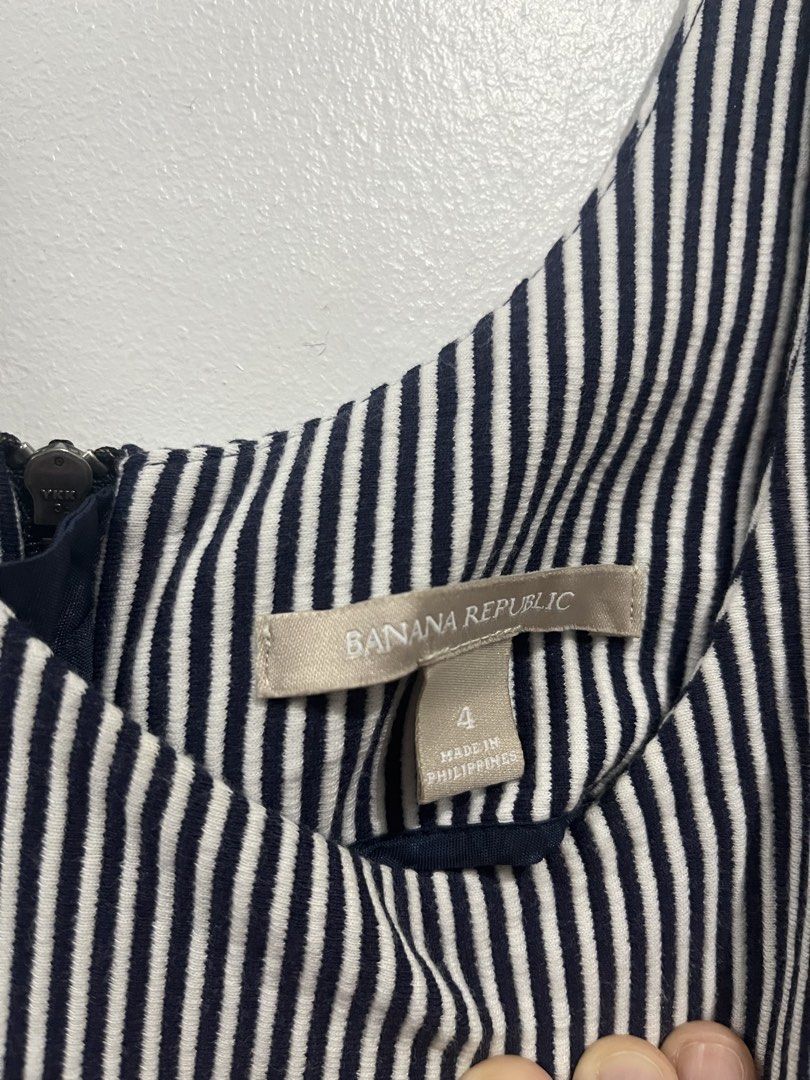 PAYDAY SALE! Banana Republic Dress (Category: Dresses) located in Manila. Submitted by jhcollections (Listing ID 1465584361, Image 3). Description: Banana Republic Stripes Dress - fits up to medium - with 2 front pockets - actual photos posted - j&t/grab/lalamove pick up.
