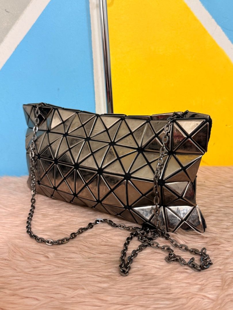 BaoBao Issey Miyake (Category: Luxury Bags & Wallets) located in Cagayan de Oro. Submitted by rairaibags (Listing ID 1465725834, Image 3). Description: 2way SlingBag and ShoulderBag.