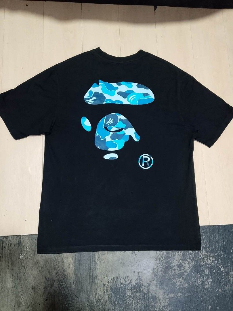 BAPE A BATHING APE APE HEAD GRAPHIC (Category: Tshirts & Polo Shirts ) located in Mexico. Submitted by thethrift010203 (Listing ID 1465640638, Image 1). Description: BAPE A BATHING APE APE HEAD GRAPHIC Color : BLACK Fabic : 100% COTTON Size on tag: XL KASYA SA LARGE TO XL FIT XXL SOBRANG GANDA, COMPORTABLE ISUOT Width : 23 Length : 30.2 Condition : EXCELLENT CONDITION Issue : CUT TAG MOP :GCASH Ship via J&T Price :₱550+ SP Shipping fee:₱79 PESOS 