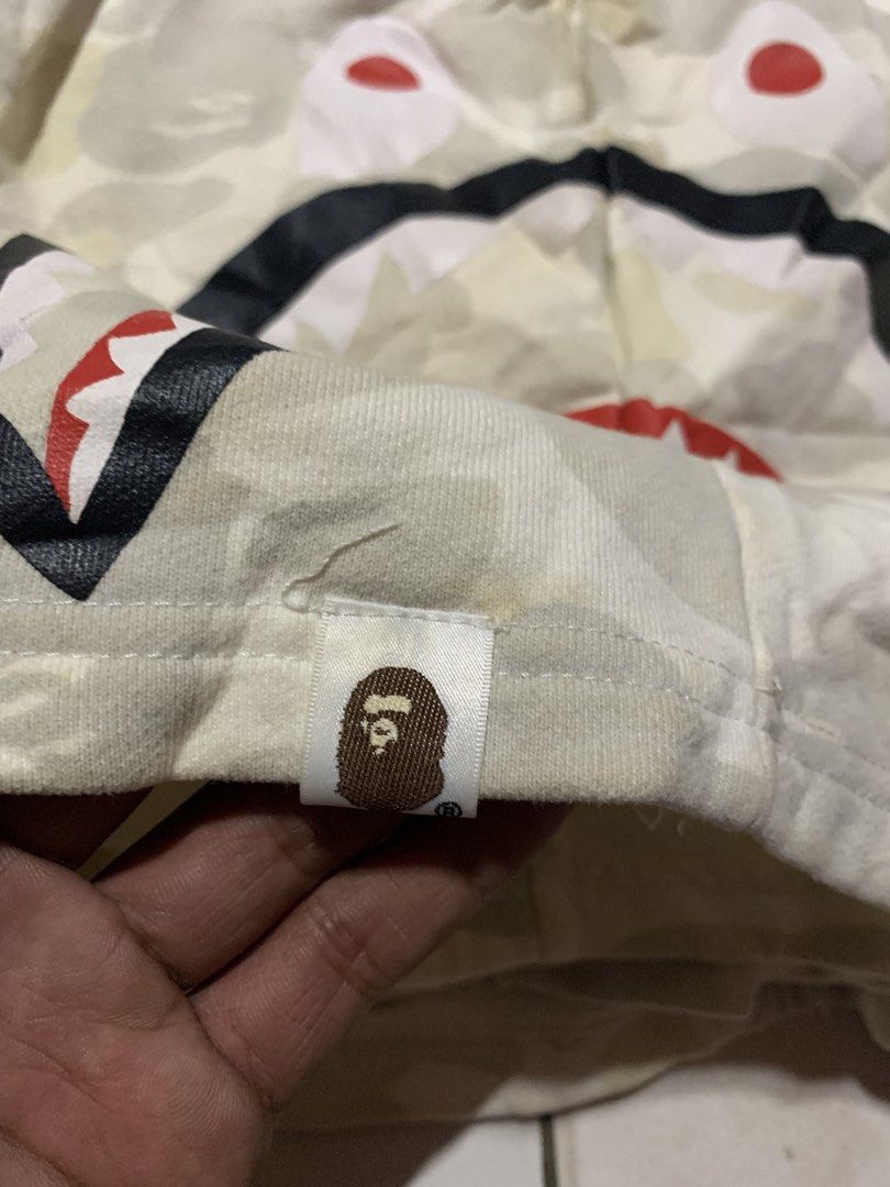 Bape Shark Camouflage Short (off) (Category: Shorts) located in Kabacan. Submitted by mansourrrrrr (Listing ID 1465688200, Image 3). Description: Bape Shark Camouflage Short (Off/Fake) Good for PSG Size: Medium-Large Waistline: 30-34 Length: 18 Leg Opening: 12 Excellent Condition Issue: Need Wash lang po may stain (washable naman).