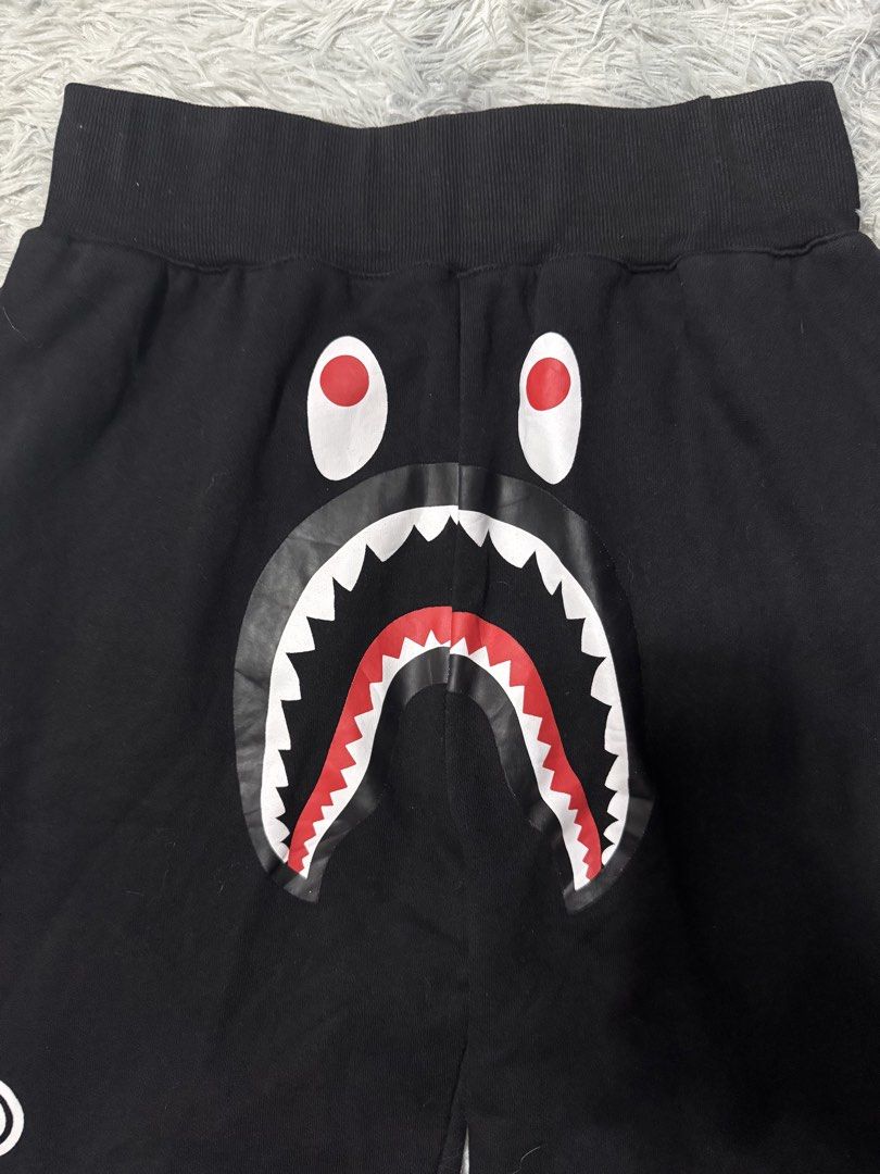 Bape Shorts (Off) (Category: Shorts) located in Cavite. Submitted by timsiojo (Listing ID 1465758861, Image 2). Description: Dimension 28-30 length 20 Good condition issue last pic Cavite loc .