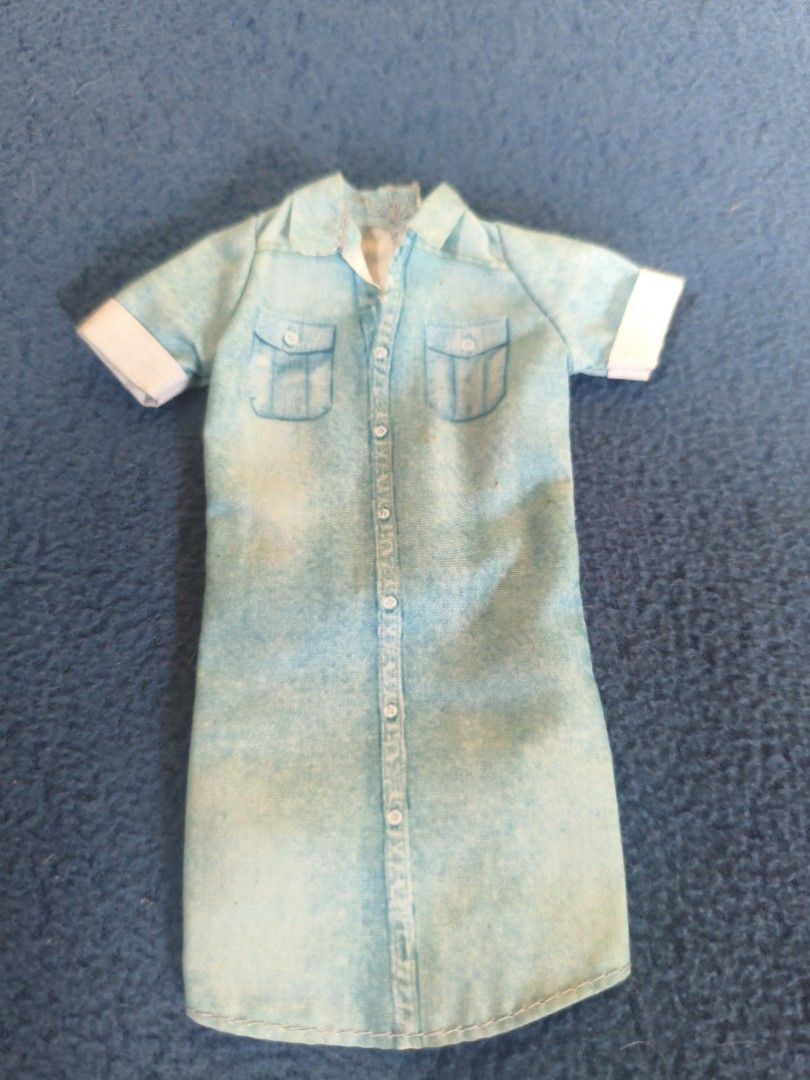 Barbie Clothes (Category: Vintage Collectibles) located in Imus. Submitted by phoebe.ph (Listing ID 1465591732, Image 1). Description: 1. 100 2. 150 3. 120 4. 150 5. 70 6. 100.
