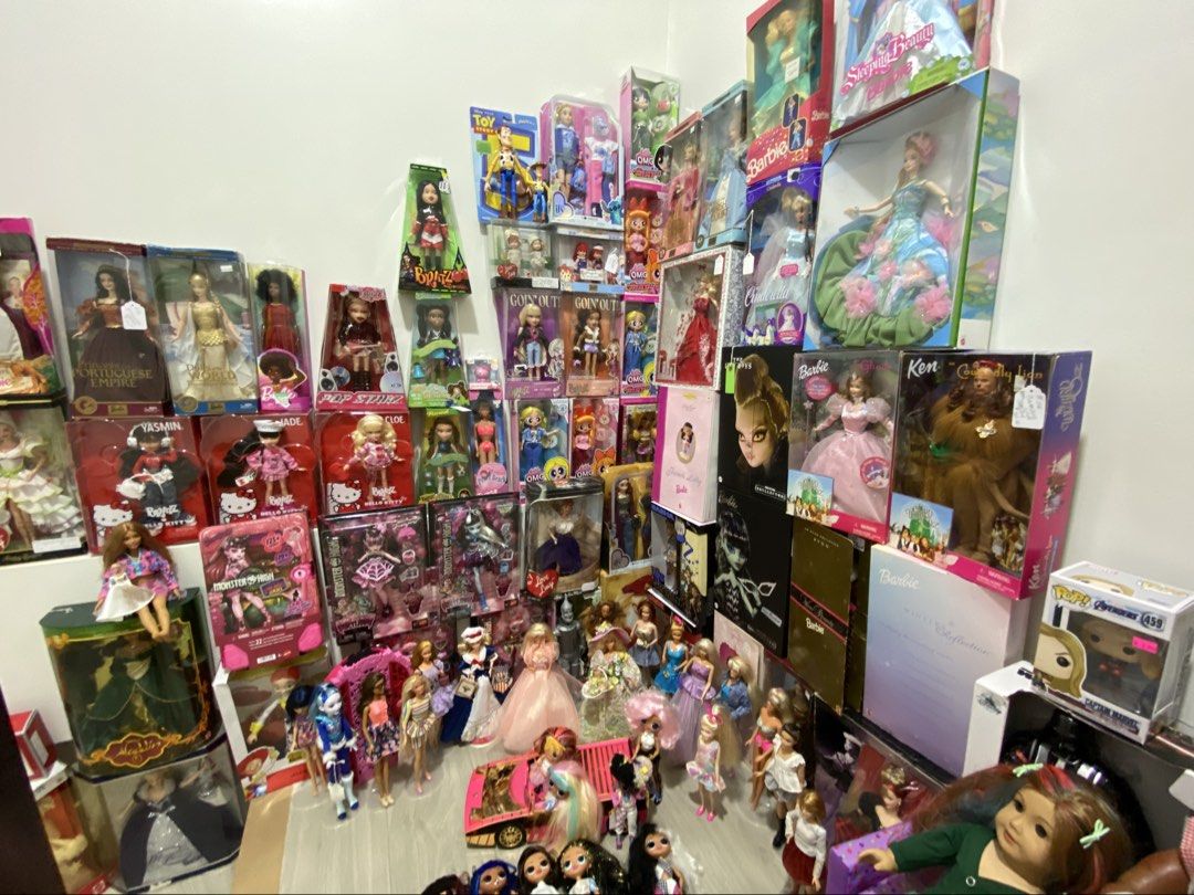 Barbie dolls (Category: Kids Toys) located in Las Pinas. Submitted by sherylandmargaux (Listing ID 1465583544, Image 1). Description: .