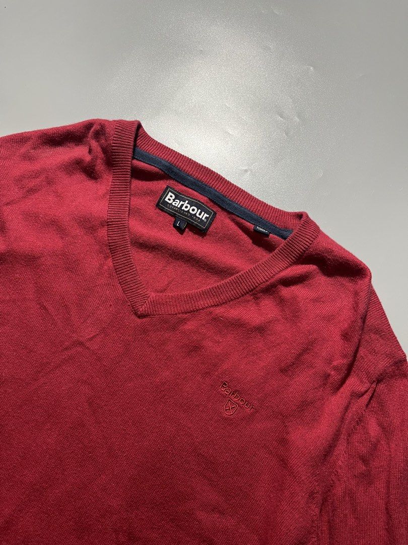 Barbour V-Neck Knitted Sweatshirt (Category: Tshirts & Polo Shirts ) located in Quezon City. Submitted by metro_junkie.ph (Listing ID 1465713135, Image 2). Description: Barbour V-Neck Knitted Sweatshirt Size Large on Tag (23 x 30.5) Verygood Condition Can Pass as Excellent Need Wash All Detail Posted 380 + SF.
