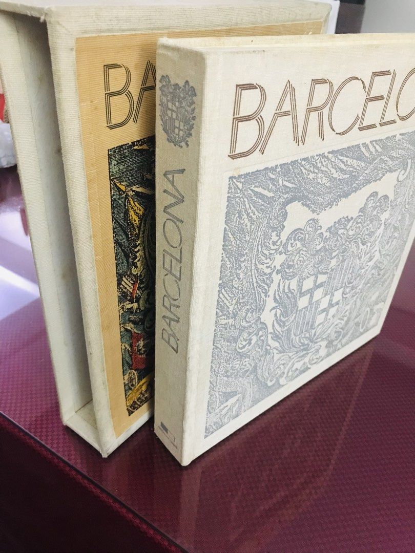 Barcelona (Category: Storybooks) located in Quezon City. Submitted by regiegeorg77224 (Listing ID 1465592711, Image 3). Description: 1980 Luxury Book Cloth slip case and cover Rare Collection QC area Lalamove Bank transfer.