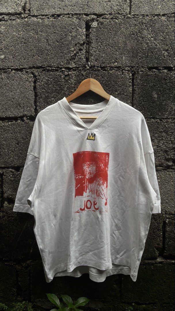 Basquiat Jersey Featuring “JOE” (Category: Tshirts & Polo Shirts ) located in Quezon City. Submitted by erodinamict (Listing ID 1465654716, Image 2). Description: Size:L-XL Good Condition Color rate: 9/10 Dimes: 26x27 .