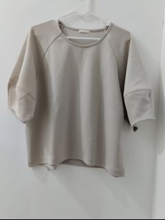 (Category: ) located in . Submitted by uniqlover (Listing ID 1465639072, Image 1). Description: .
