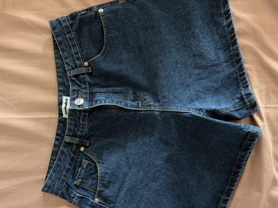 Bermuda / Mom Shorts (Category: Shorts) located in Cavite. Submitted by ja.999 (Listing ID 1465616748, Image 1). Description: 👉🏻 Up to 32-33 inches waist only 👉🏻 Medyo hard denim 👉🏻 RFS: Decluttering 👉🏻 Pls manage ur expectations 👉🏻 Can do Same Day Delivery 👉🏻 Loc: Makati 👉🏻 Price is negotiable (esp if marami kayo bibilhin sa items ko hehe) .