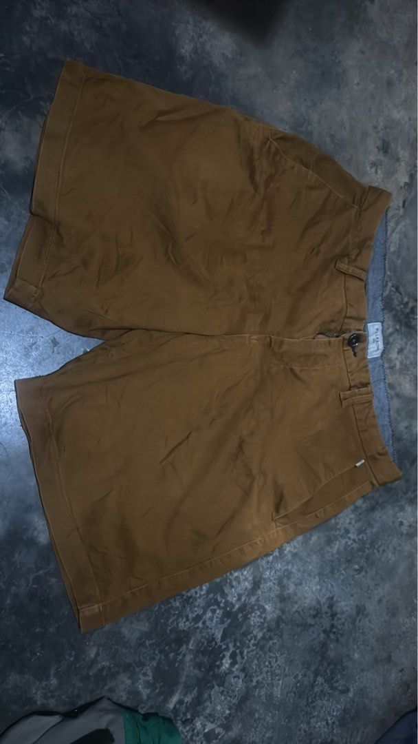 Billabong Chino Shorts (Category: Chinos) located in Danao, Cebu. Submitted by welvirinec29053 (Listing ID 1465670227, Image 1). Description: Billabong Chino Shorts Size Color rate 10/10 Napaka ganda pa neto.