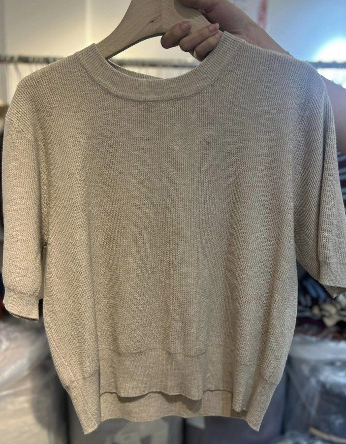 BKK ONE K Beige Top (Category: Blouses) located in Silang. Submitted by collectionbyrk (Listing ID 1465723104, Image 1). Description: .