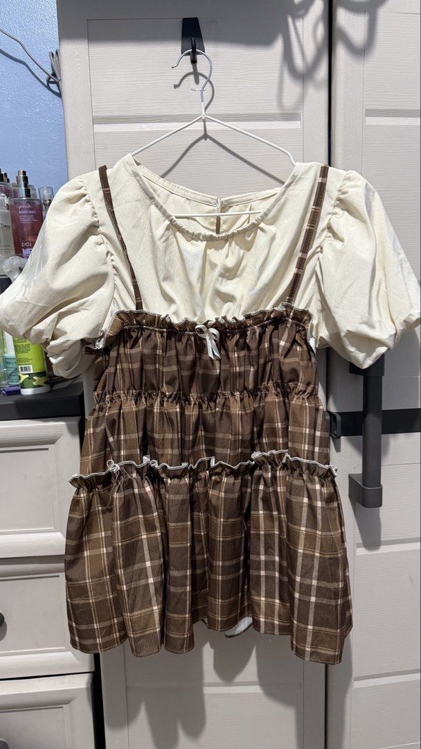 BKK Thailand 2in1 Top (Category: Blouses) located in Quezon City. Submitted by dinesaur (Listing ID 1465714750, Image 2). Description: Freesize up to XL.