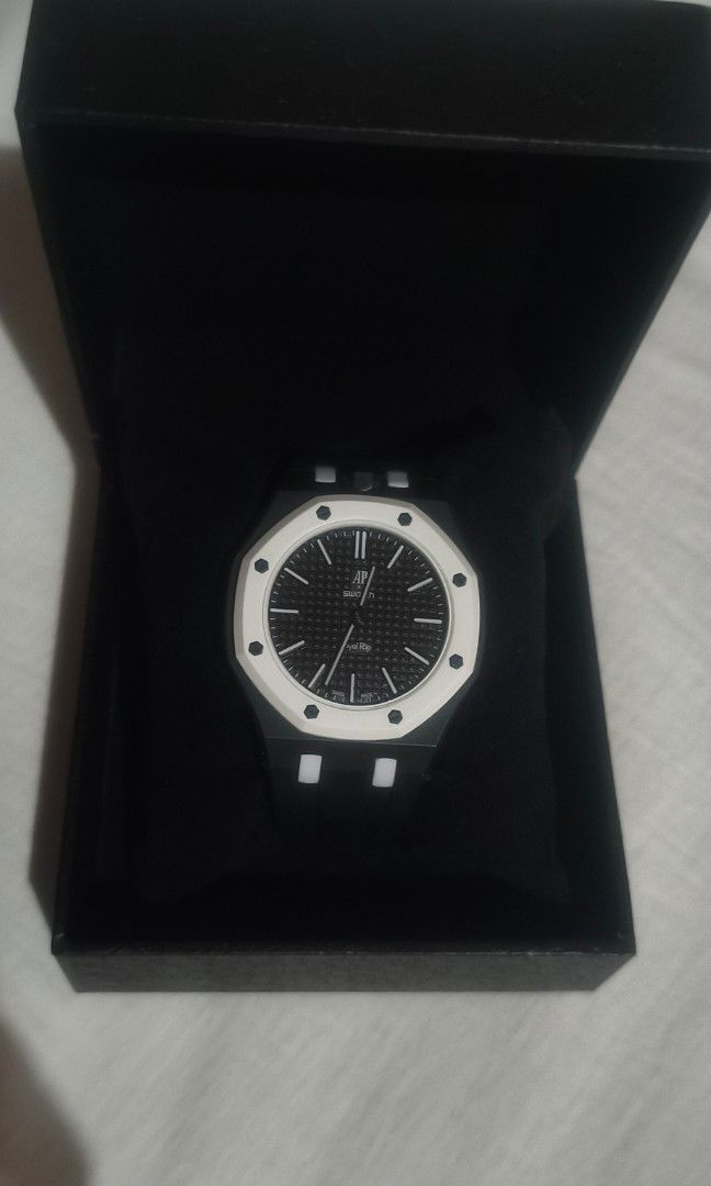 BLACK AUTOMATIC TIMEPIECE — SC (Category: Luxury Watches) located in Meycauayan. Submitted by hustlelab_enterprise (Listing ID 1465580011, Image 2). Description: AP x SWATCH Royal Pop - Ocho Negro • Automatic movement • Manual winding capability • Power reserve • Premium-inspired design Inclusions: Unit, Lanyard Case, Rubber Strap, Box, Paper Bag, Manual Meet Up or CoD PM for other Details.