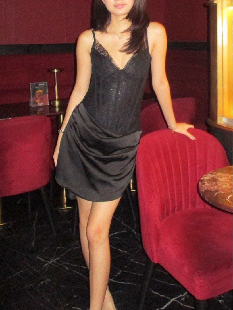 Black Bustier Dress (Category: Dresses) located in Manila. Submitted by augustine__ (Listing ID 1465733755, Image 2). Description: FOR RENT Style: Black mini dress with body-hugging fit Straps: Thin and fully adjustable Condition: Worn once, zero flaws/like new Perfect for: Night outs, date nights, and parties Php 500 for 3 days (pick-up - use day - return day) Php 1,000 refundable security deposit .