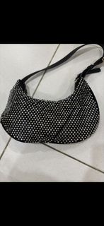 (Category: ) located in . Submitted by raralara (Listing ID 1465616070, Image 1). Description: .
