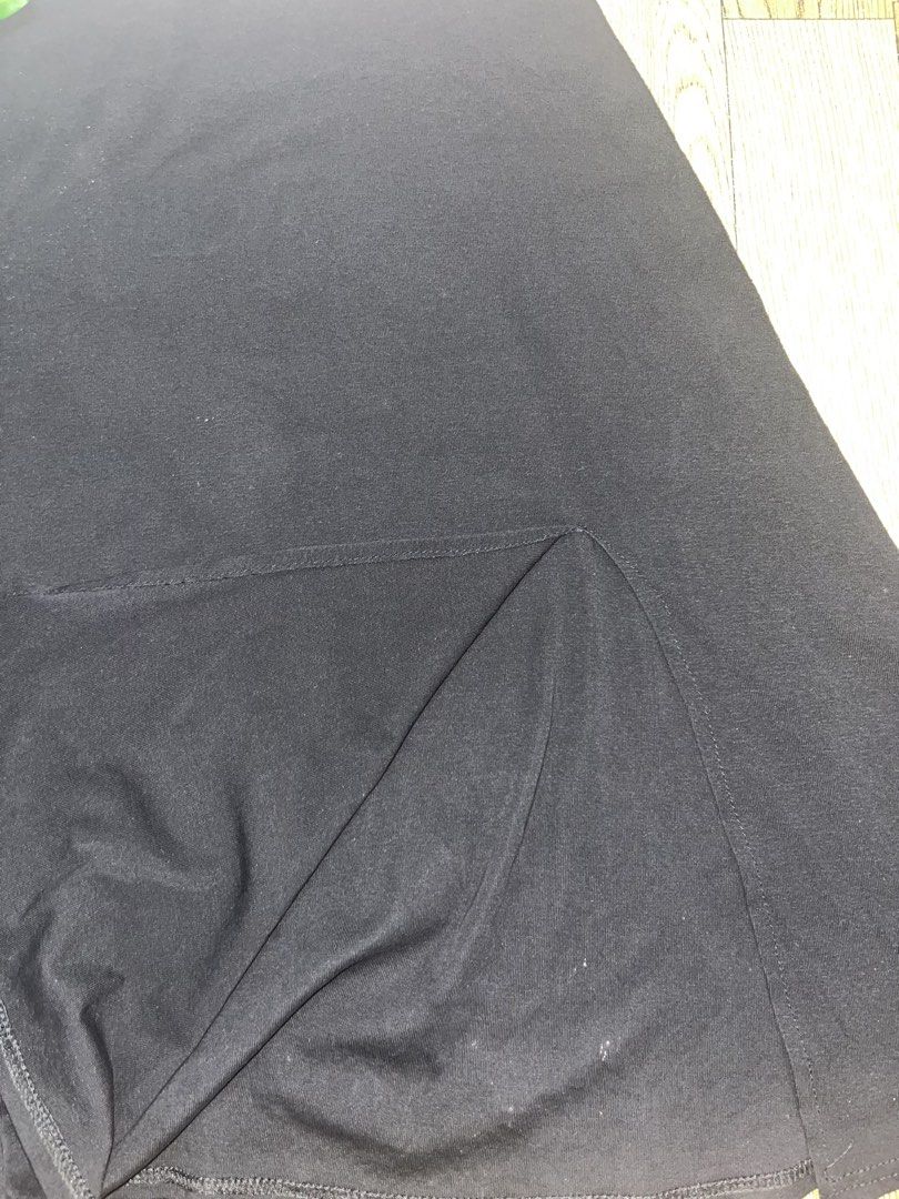 Black ruched front dress (Category: Dresses) located in Tarlac. Submitted by yuejunnie (Listing ID 1465679555, Image 3). Description: Please manage expectations Fit XS to M With slit.