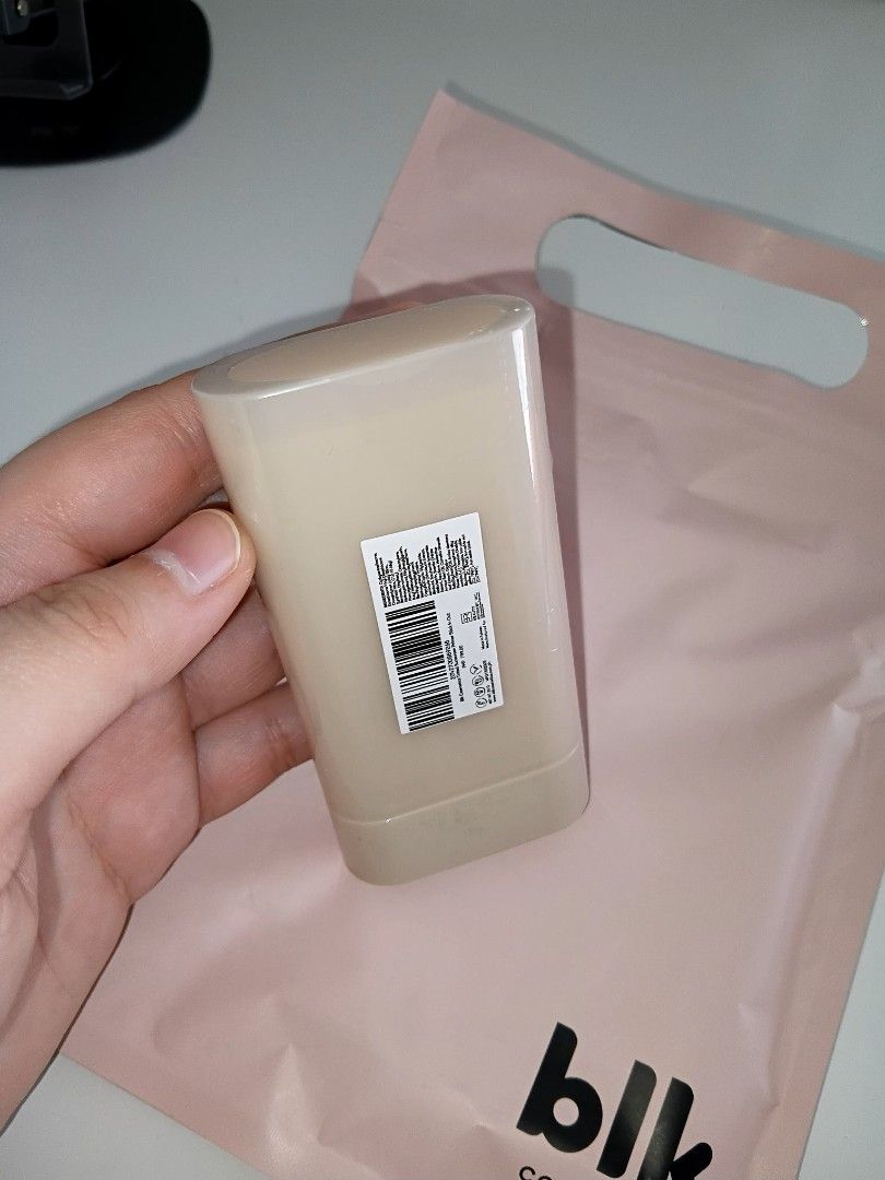 Blk Tinted Sunscreen OAT 50SPF (Category: Makeup) located in Makati City. Submitted by bnnarepublic (Listing ID 1465624830, Image 3). Description: Brand new and Sealed BLK tinted sunscreen with 50 SPF Oat tone Mall bought last August 2026 New and Original RFS: My partner bought 3 of these and I will not use this one since I will switch to liquid sunscreen na. I am selling it for a good price instead and with a free two original Good as new Bath&B