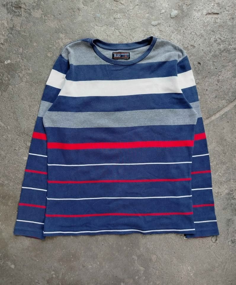 Blued Striped Longsleeves (Category: Coats, Jackets and Outerwear) located in Muntinlupa City. Submitted by lokalthriftco. (Listing ID 1465684996, Image 1). Description: Size S Minimal Stains Need wash Good condition.